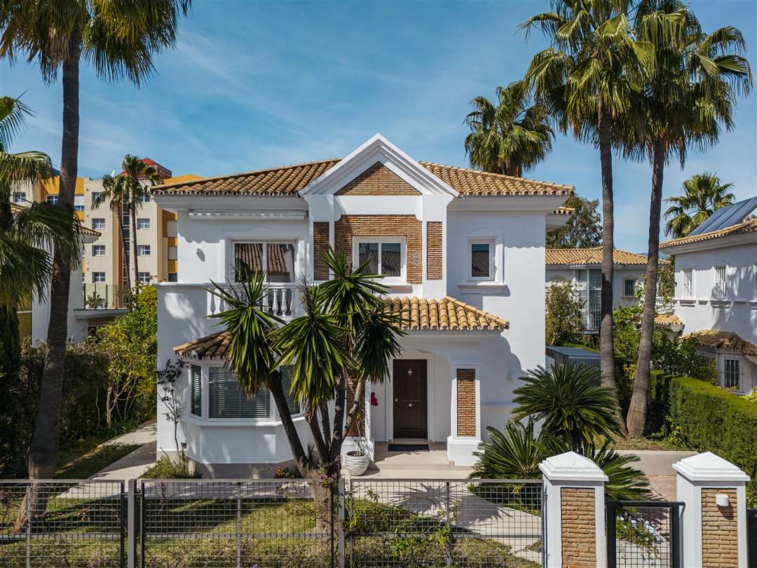 casa en venta en estepona
